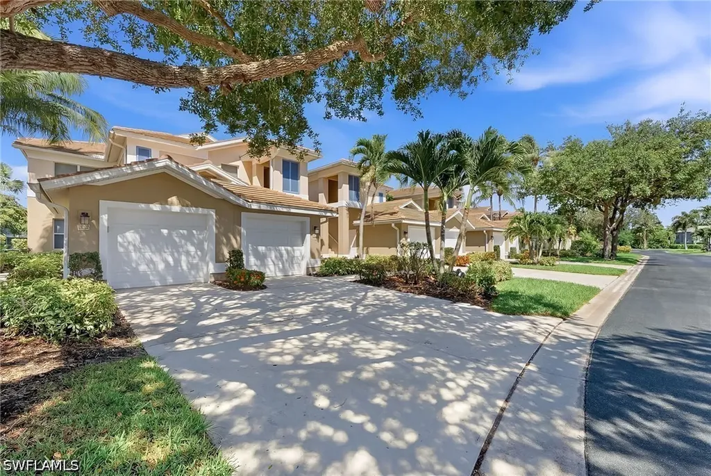 800 Carrick Bend Circle Naples FL 34110