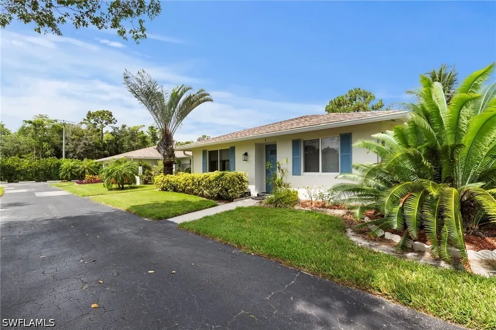 50 Glades Boulevard Naples FL 34112