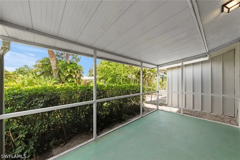 50 Glades Boulevard Naples FL 34112