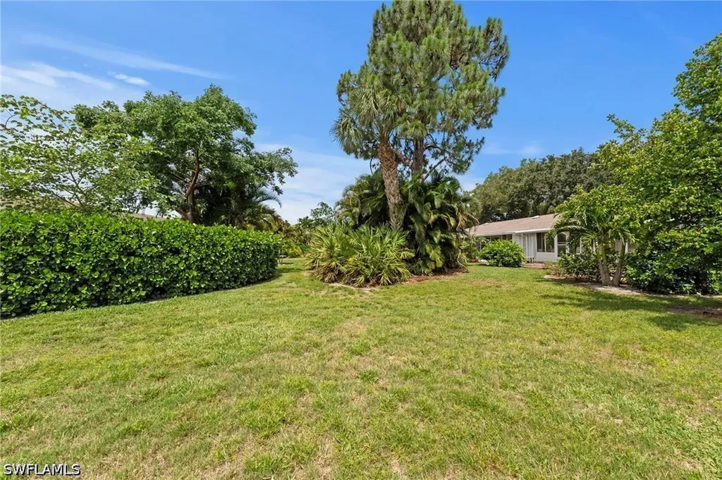 50 Glades Boulevard Naples FL 34112