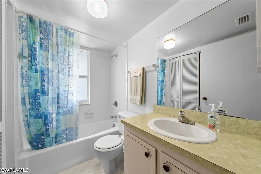 50 Glades Boulevard Naples FL 34112