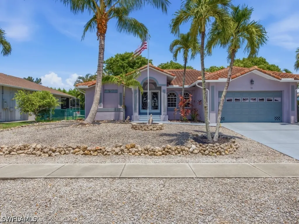 Marco Island FL, 211 S Bahama Avenue