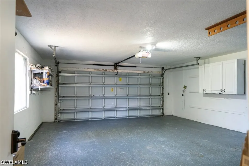 1433 SE 28th Terrace Cape Coral FL 33904