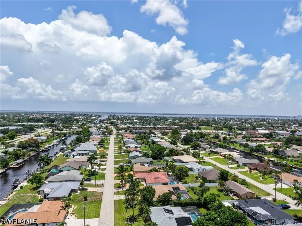 1433 SE 28th Terrace Cape Coral FL 33904