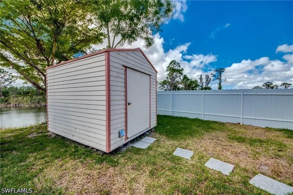 2012 NE 33rd Lane Cape Coral FL 33909