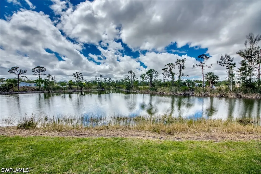 2012 NE 33rd Lane Cape Coral FL 33909