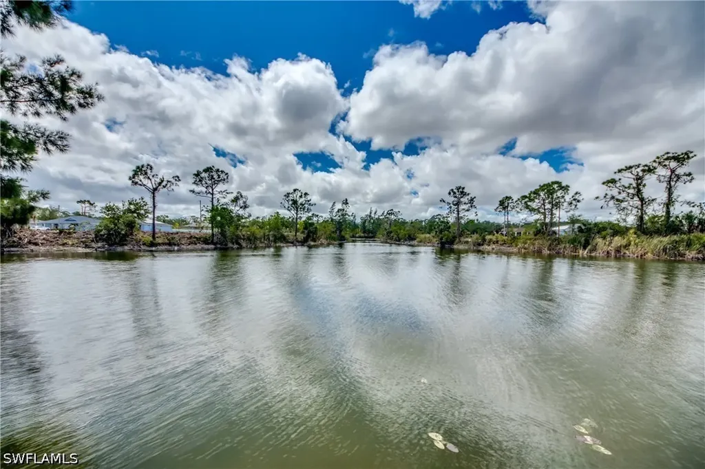2012 NE 33rd Lane Cape Coral FL 33909