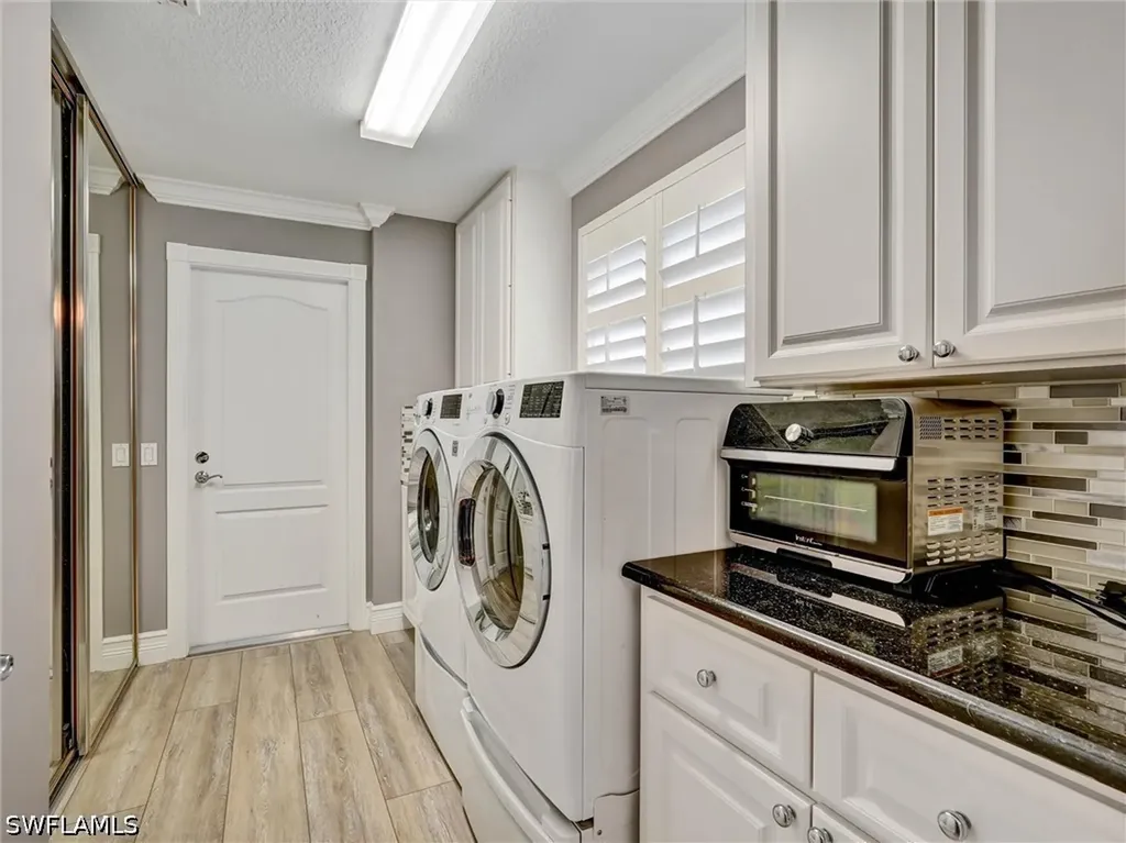 4533 Paseo Avila Naples FL 34109