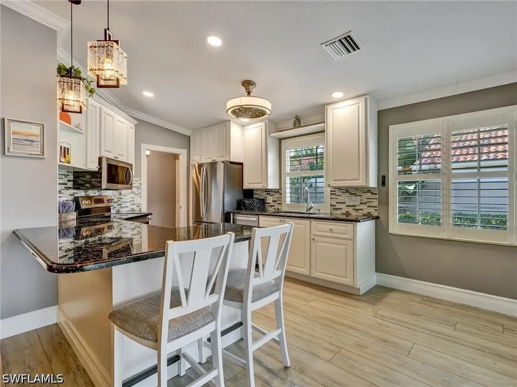 4533 Paseo Avila Naples FL 34109