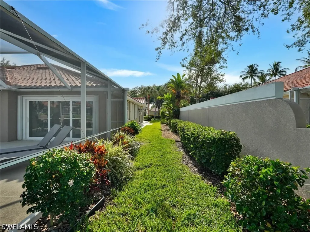 4533 Paseo Avila Naples FL 34109