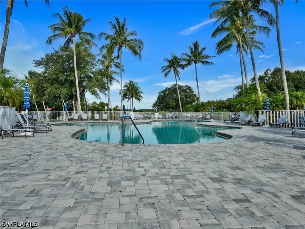 4533 Paseo Avila Naples FL 34109