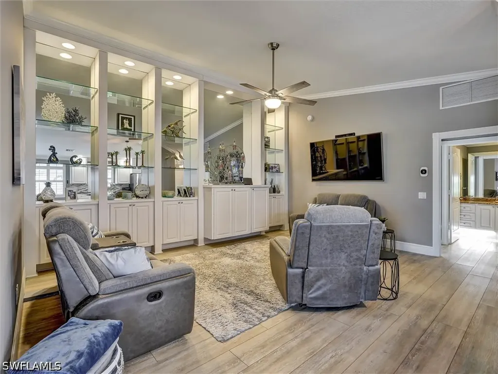 4533 Paseo Avila Naples FL 34109