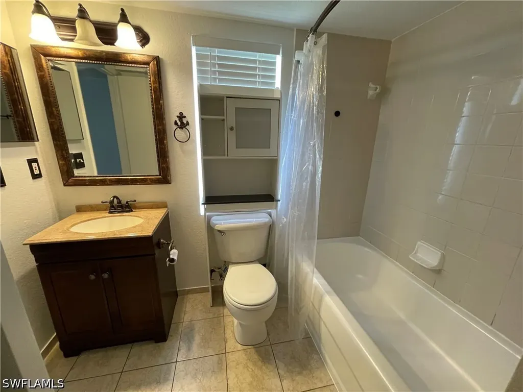 8265 Ibis Club Drive Naples FL 34104