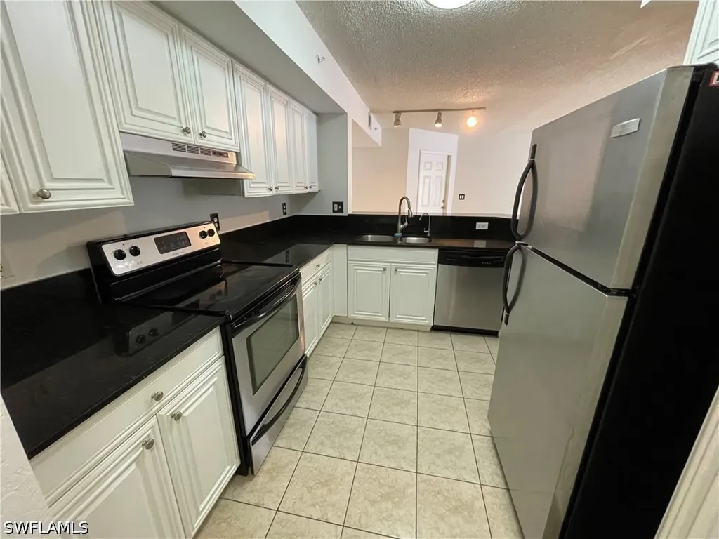 8265 Ibis Club Drive Naples FL 34104