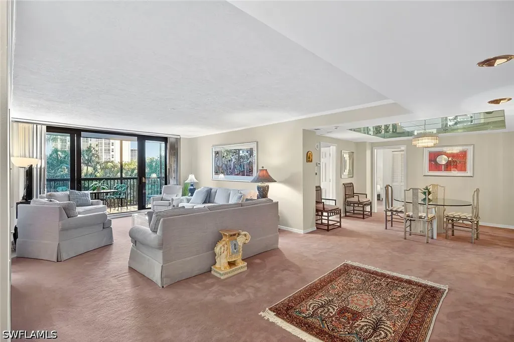 6075 Pelican Bay Boulevard Naples FL 34108