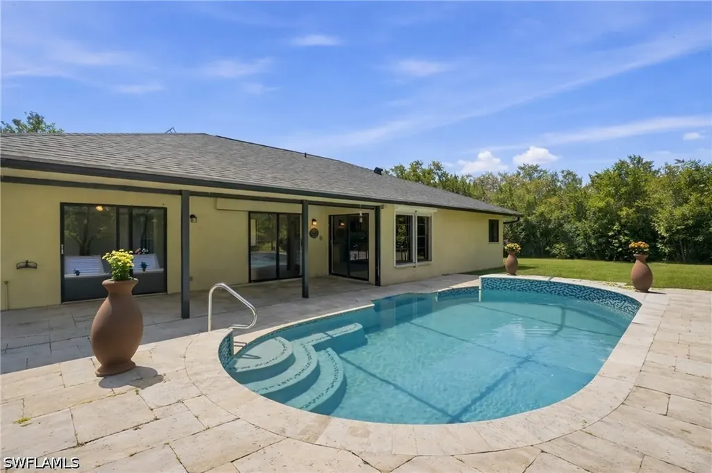 19028 Pine Run Lane Fort Myers FL 33967