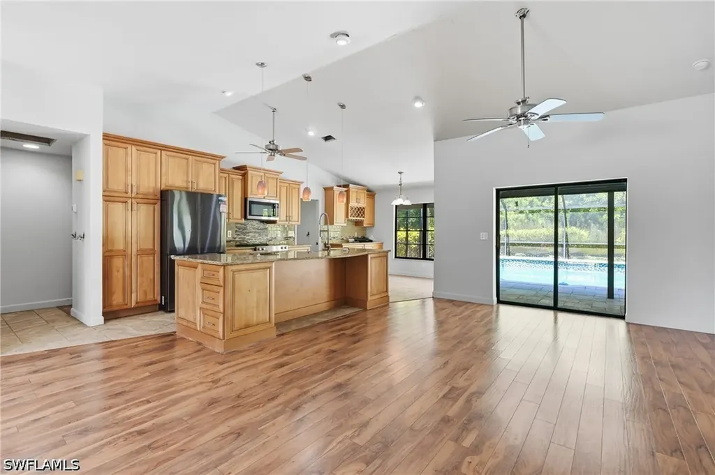 19028 Pine Run Lane Fort Myers FL 33967