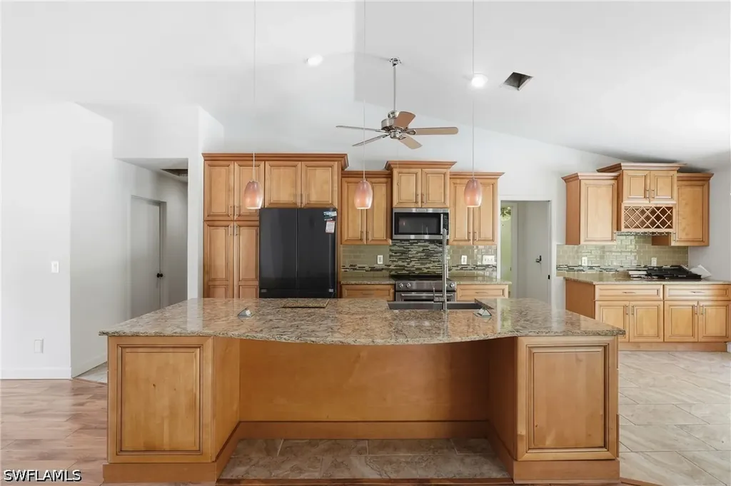 19028 Pine Run Lane Fort Myers FL 33967