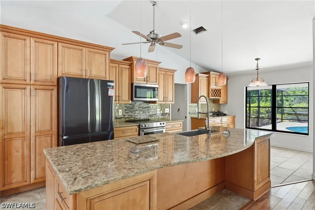 19028 Pine Run Lane Fort Myers FL 33967