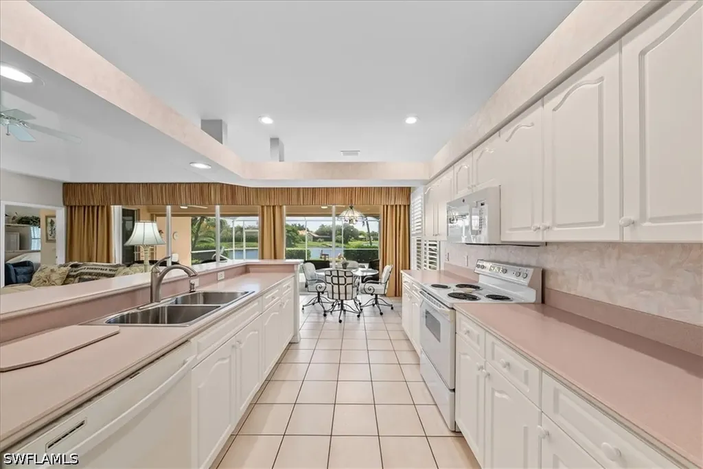 10848 Longshore Way W Naples FL 34119