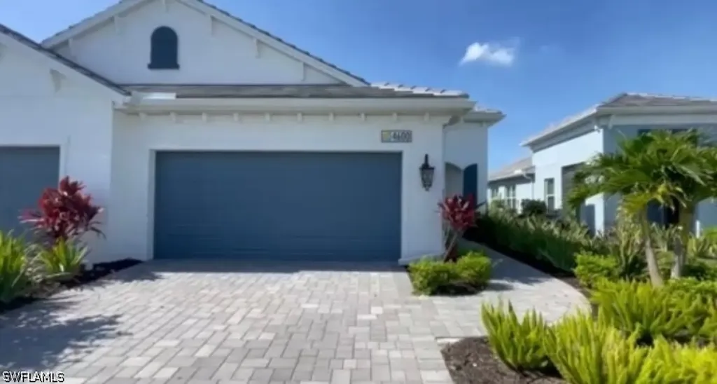 4600 Skysail Drive Skysail FL 34120