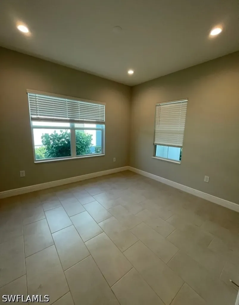 4600 Skysail Drive Skysail FL 34120