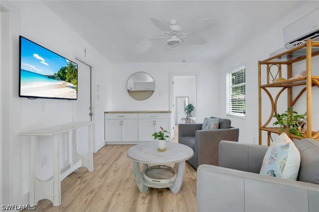 27292 East Drive Bonita Springs FL 34135