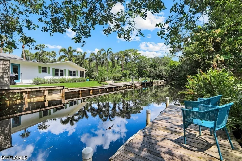 27292 East Drive Bonita Springs FL 34135