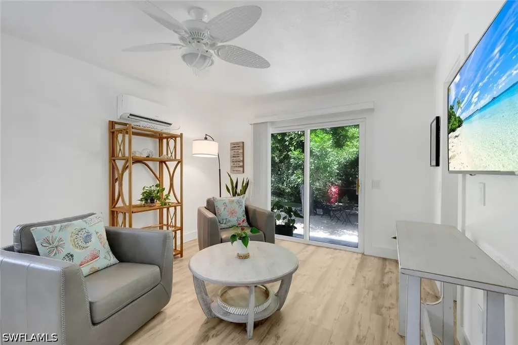 27292 East Drive Bonita Springs FL 34135