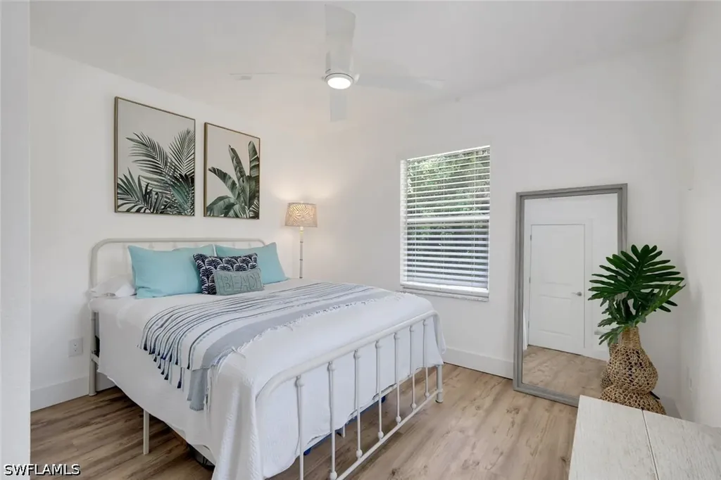 27292 East Drive Bonita Springs FL 34135