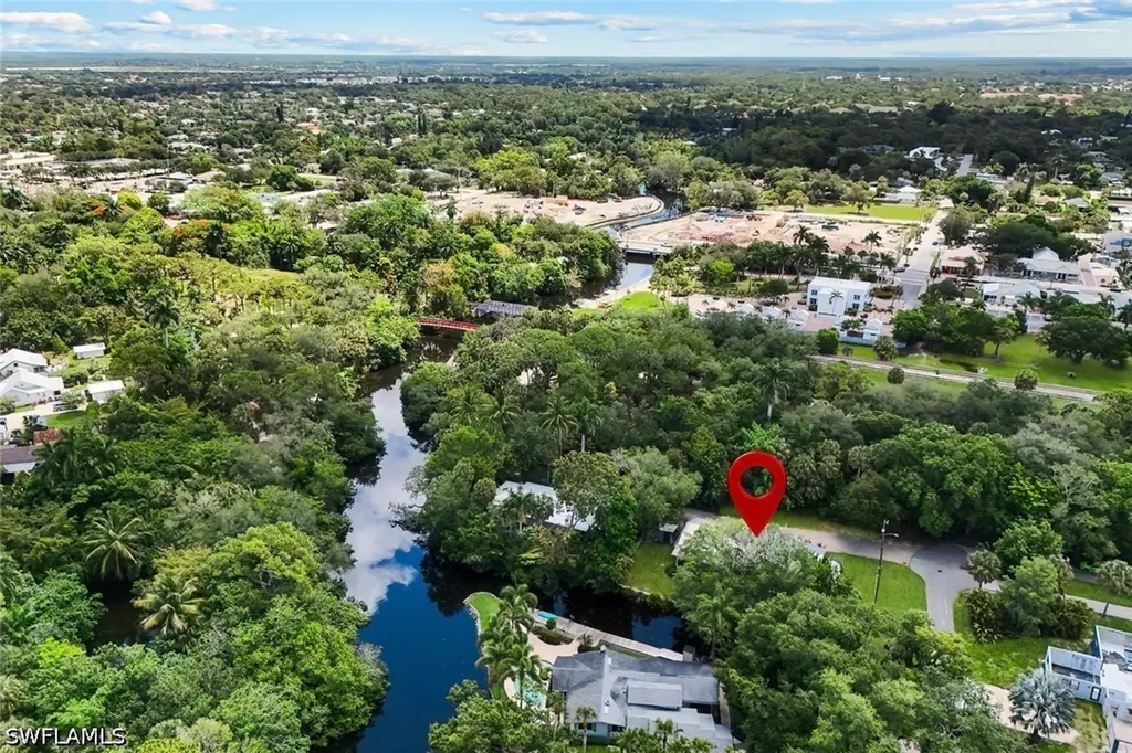 27292 East Drive Bonita Springs FL 34135