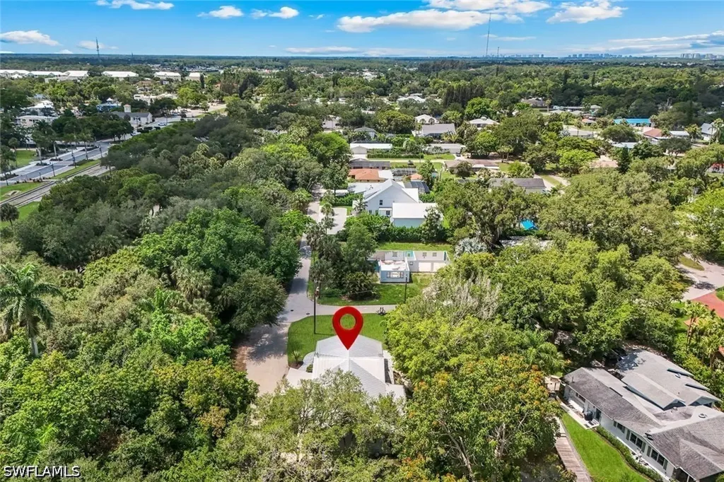 27292 East Drive Bonita Springs FL 34135