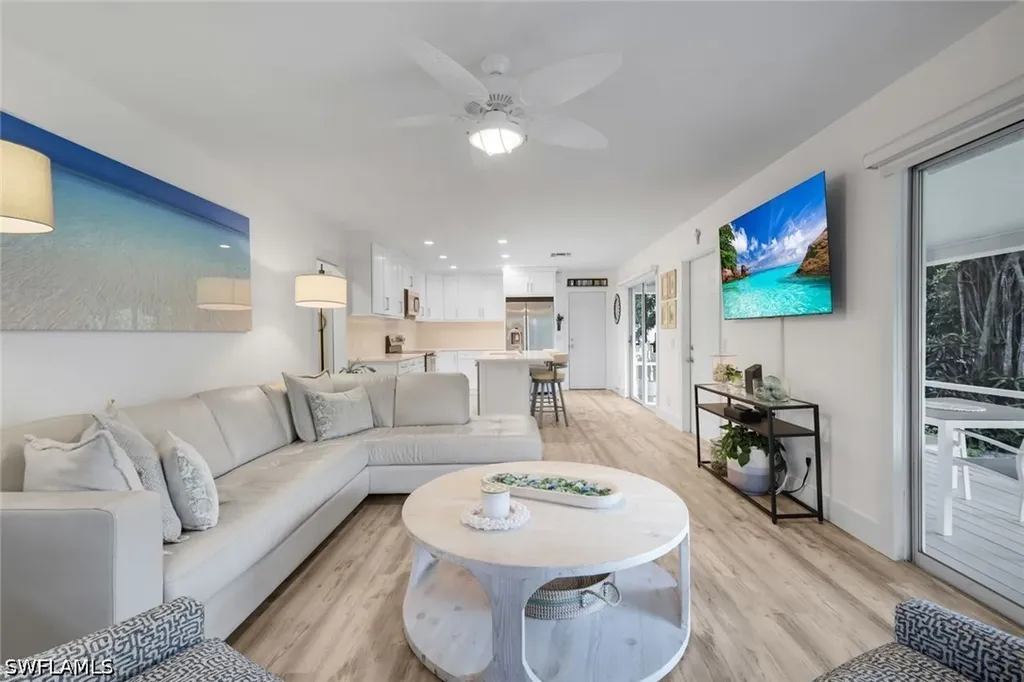 27292 East Drive Bonita Springs FL 34135