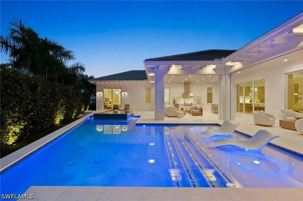 710 Willowhead Drive Naples FL 34103