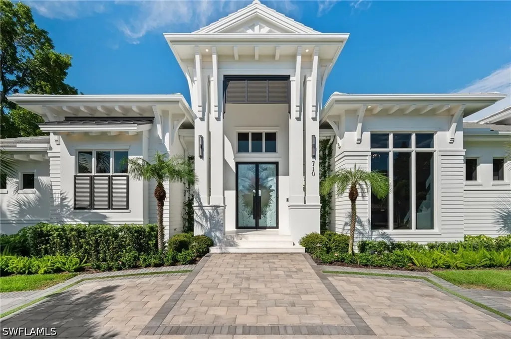 710 Willowhead Drive Naples FL 34103