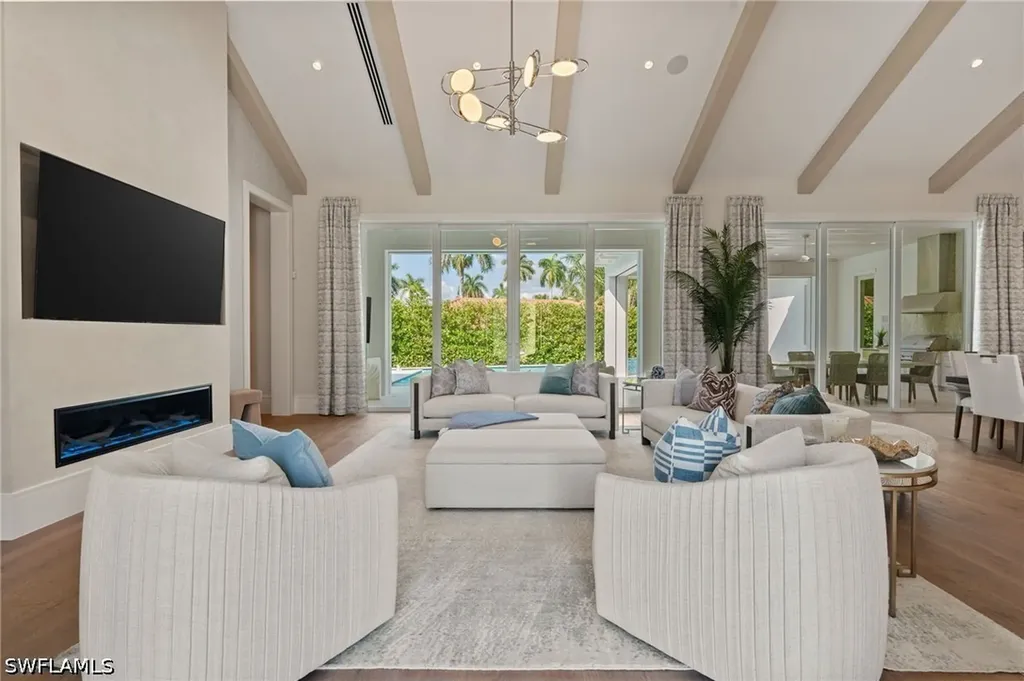 710 Willowhead Drive Naples FL 34103