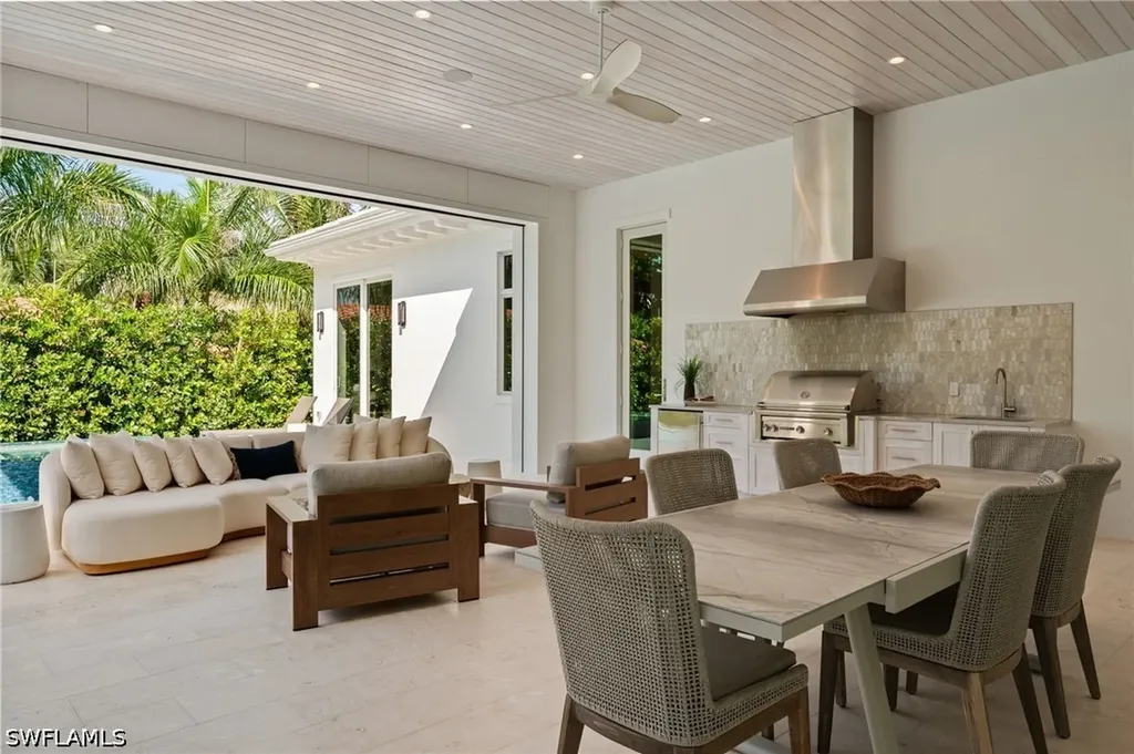 710 Willowhead Drive Naples FL 34103