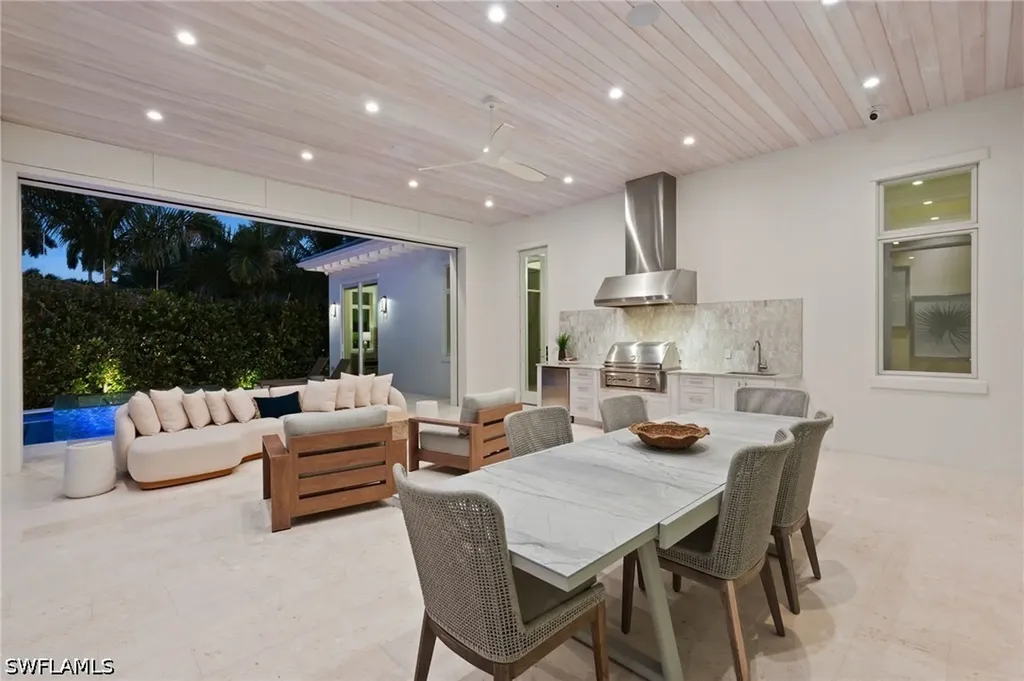 710 Willowhead Drive Naples FL 34103
