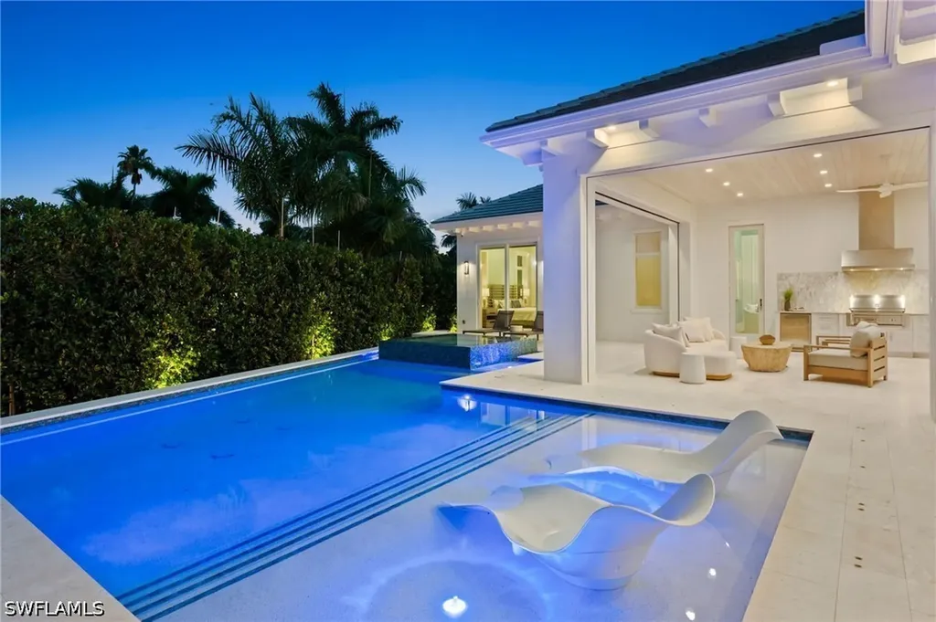 710 Willowhead Drive Naples FL 34103