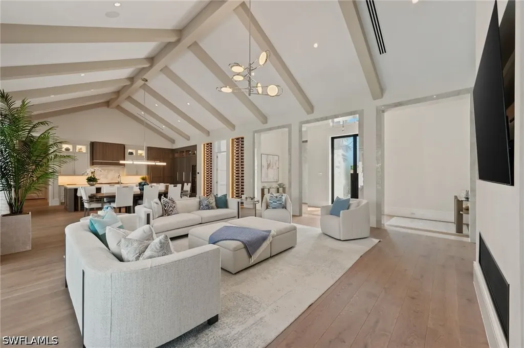 710 Willowhead Drive Naples FL 34103