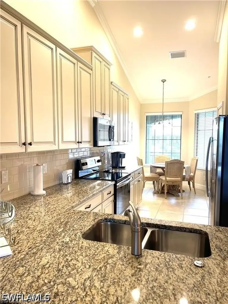 9426 Benevenuto Court Naples FL 34119