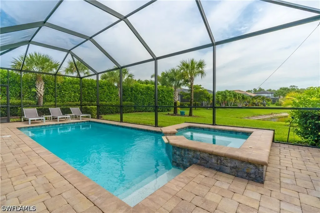 6727 Pennyroyal Drive Naples FL 34114