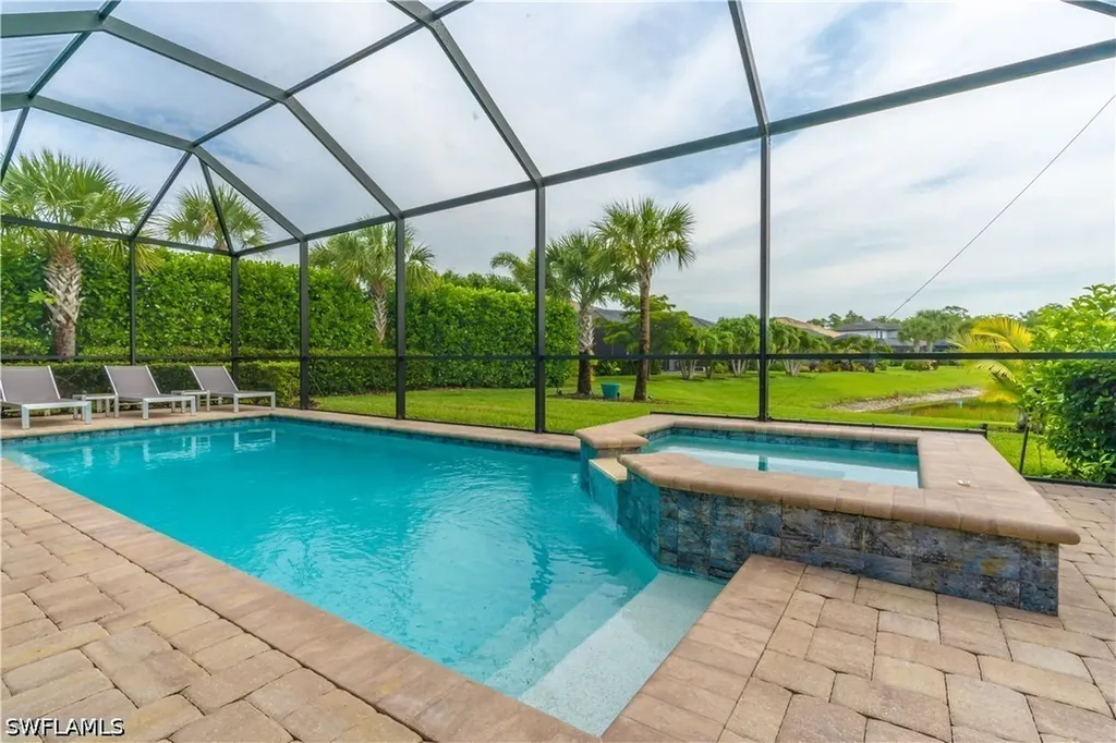 6727 Pennyroyal Drive Naples FL 34114