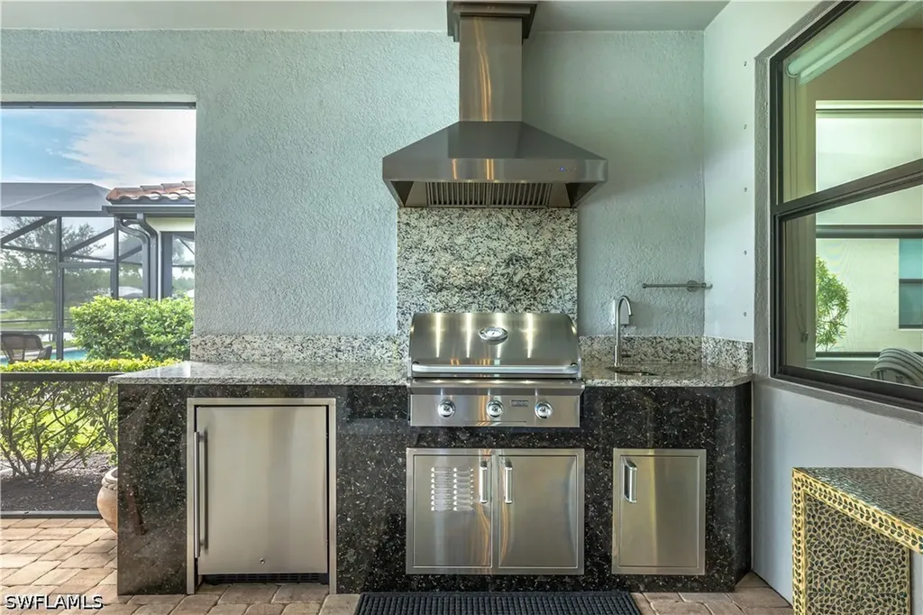 6727 Pennyroyal Drive Naples FL 34114