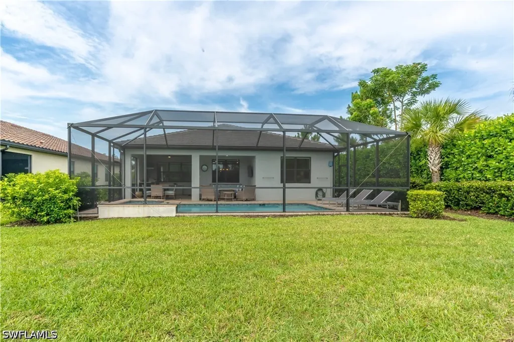 6727 Pennyroyal Drive Naples FL 34114