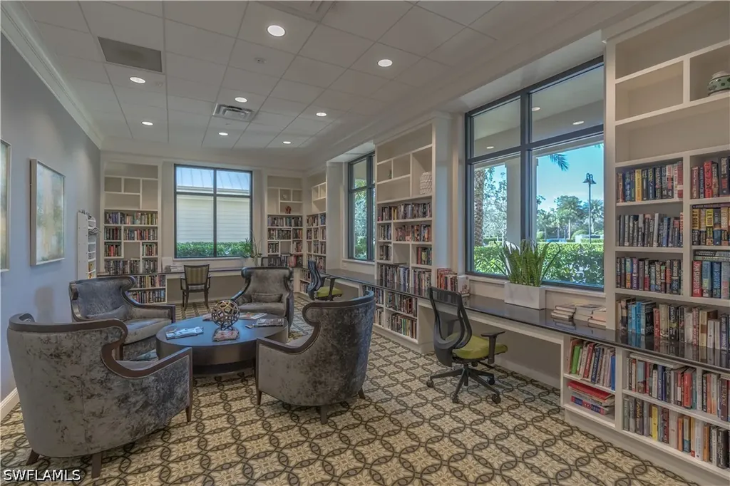 6727 Pennyroyal Drive Naples FL 34114