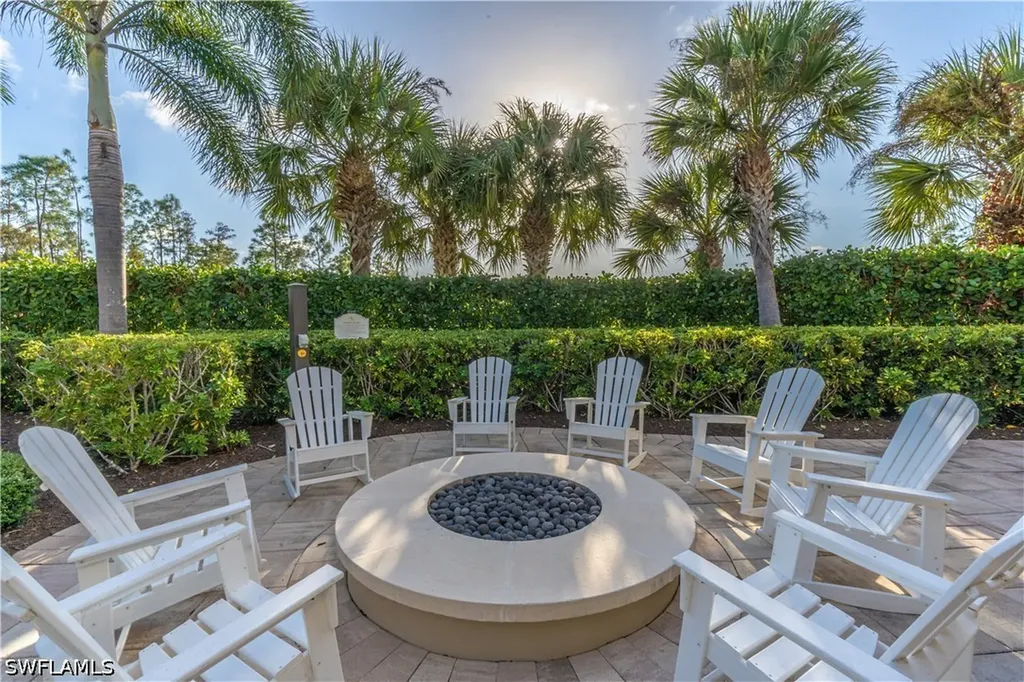 6727 Pennyroyal Drive Naples FL 34114