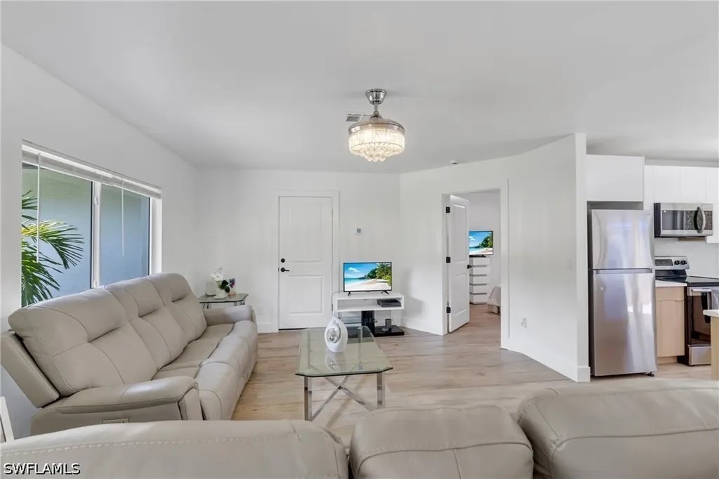 1740 20th Avenue NE Naples FL 34120