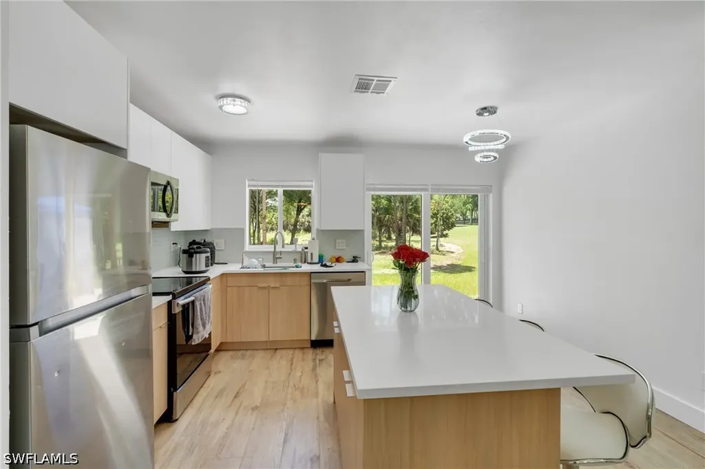 1740 20th Avenue NE Naples FL 34120