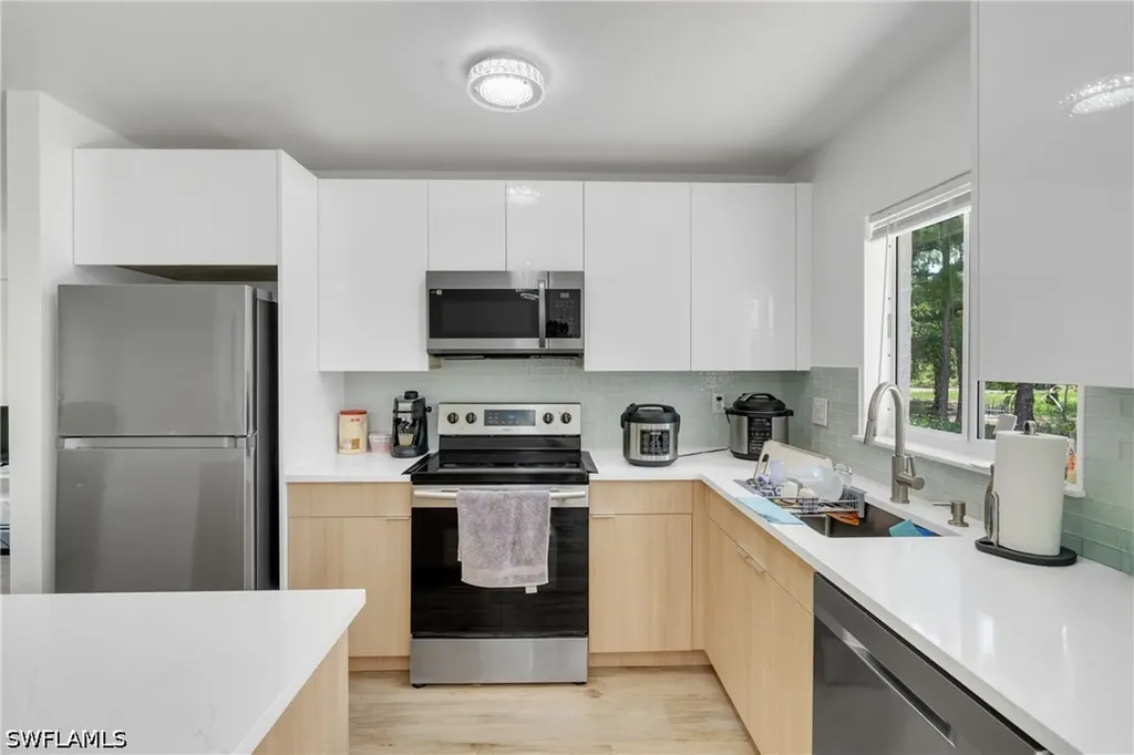 1740 20th Avenue NE Naples FL 34120